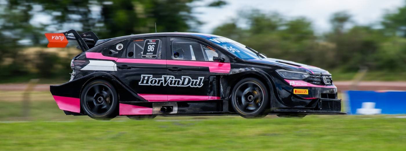 Nicolás Palau marcó el mejor tiempo con el VW Nivus en Uruguay y fue el más rápido del TC2000 antes de la clasificación.