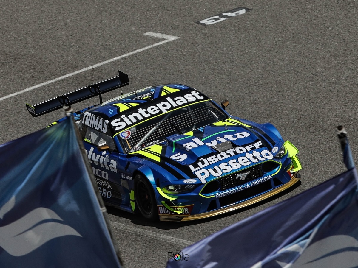 Jeremías Olmedo logró un brillante P4 en La Plata y cerró su debut con Top 10 en la Copa de Oro del TC.