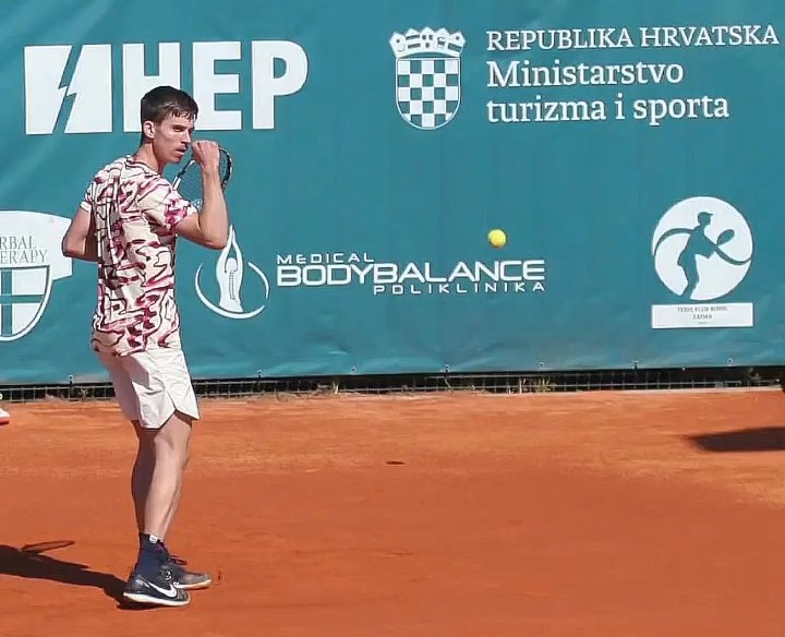 Dino Prizmic debuta en las Next Gen ATP Finals tras ganar dos Challengers y recibir elogios de Djokovic y Darderi. ¿El próximo Top 10?