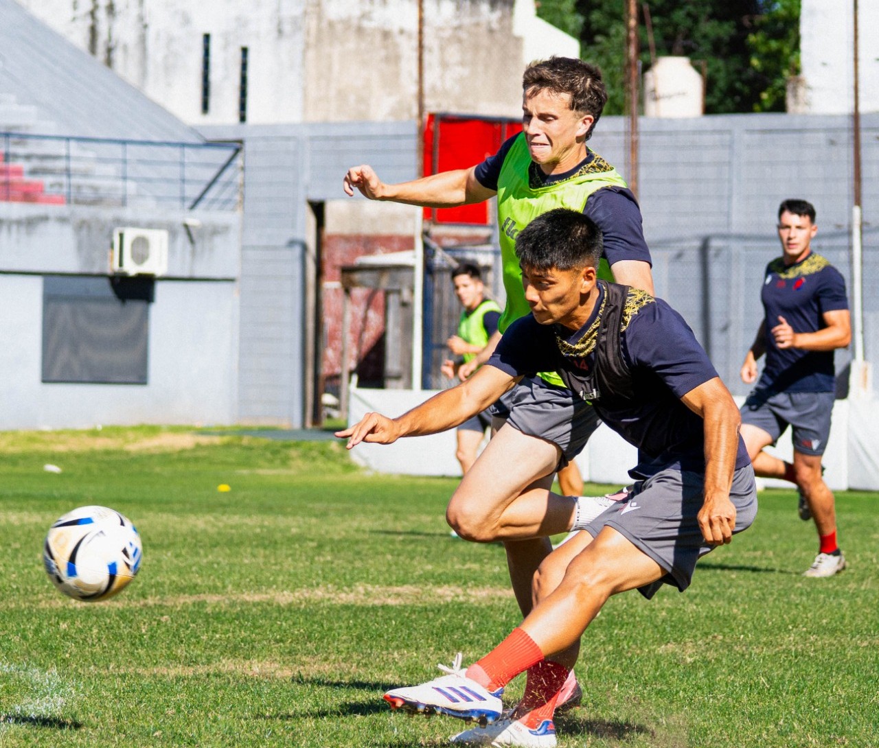 Colegiales renueva ilusiones para el 2026: refuerzos, contratos profesionales y renovaciones claves para afrontar la temporada