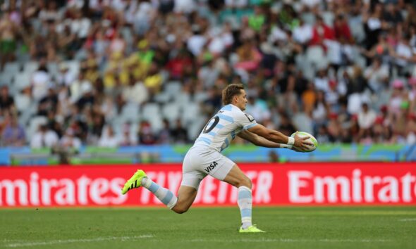 Los Pumas 7’s vencieron 29-21 a Fiji y se metieron en la final del Seven de Ciudad del Cabo tras una actuación brillante.