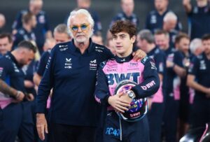 Flavio Briatore elogió la evolución de Franco Colapinto en el cierre de la F1 2025 y destacó su madurez dentro de Alpine.