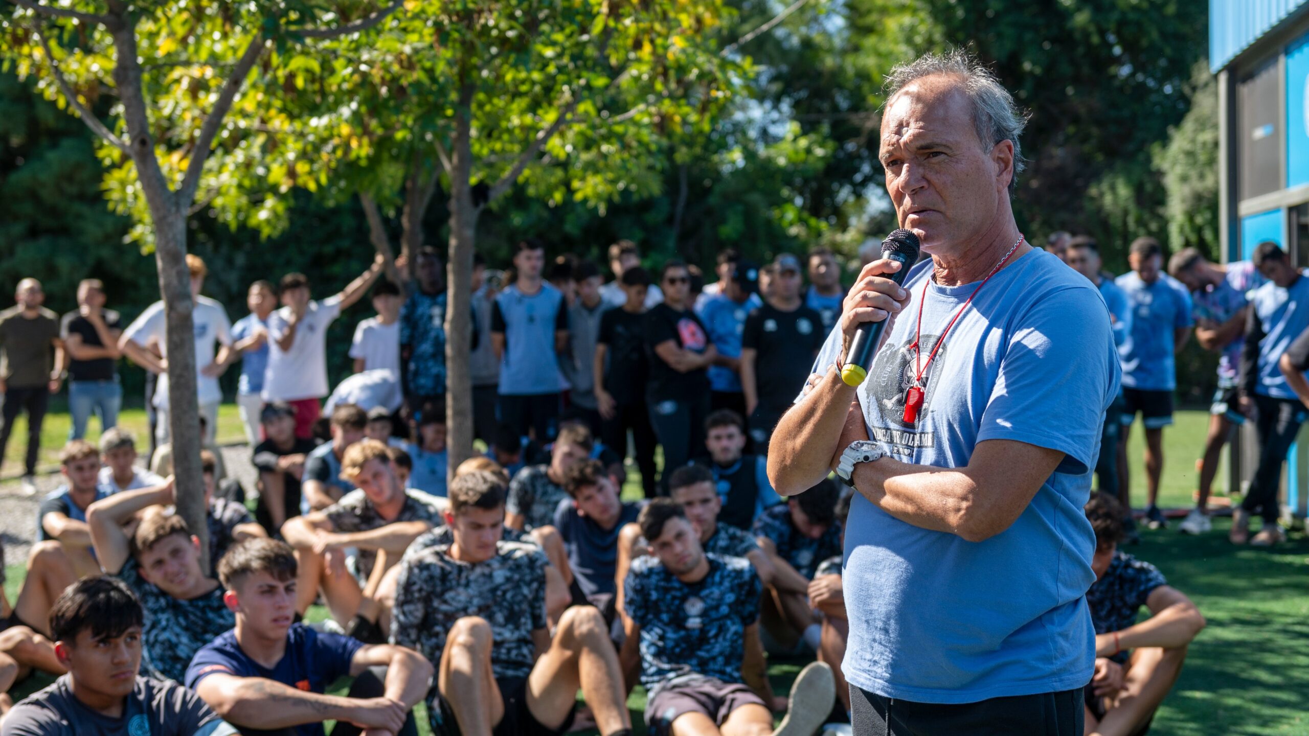 Chacarita inició una fuerte reestructuración rumbo a 2026: salida de Carlos Mayor, depuración del plantel y llegada de un director deportivo