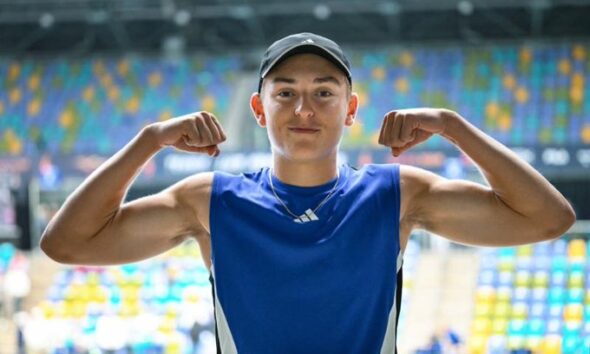 Justin Engel jugará las Next Gen ATP Finals tras la baja de Mensik. Con 17 años, el alemán ya hizo historia ganando en las tres superficies.