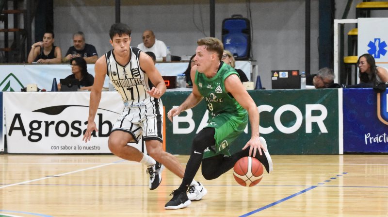 Triunfo de Barrio Parque, que logró su primera victoria en casa: 96-51 sobre Estudiantes, con Bejar como figura. Ahora ante Jujuy Básquet.