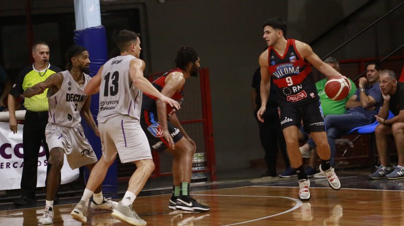 Deportivo Viedma mostró carácter ante Pico FC, Unión volvió a ganar en Mar del Plata y Centenario cerró el año con una gran victoria.