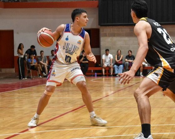 Jujuy Básquet derrotó 75-69 a Amancay en La Rioja, cerró el 2025 con una gran victoria como visitante y se afirmó en la Liga Argentina.