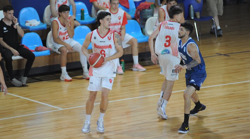 Rocamora cortó la racha de ocho derrotas al vencer a Racing por 85-76 en un partido cambiante y de alto voltaje por la Liga Argentina.