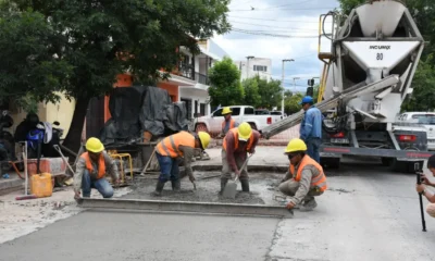 La Municipalidad renovó calle Corrientes y avanza con el hormigonado en avenida Di Pascuo para mejorar la circulación y la seguridad vial.