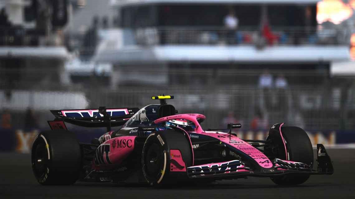 Franco Colapinto cayó al 19º lugar en los entrenamientos de Abu Dhabi, pero superó a Gasly. El Alpine volvió a estar lejos.
