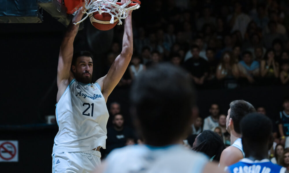 La Selección Argentina goleó a Cuba 105-49 y cerró la ventana rumbo al Mundial con un 2-0 perfecto. Deck y Cáffaro brillaron.
