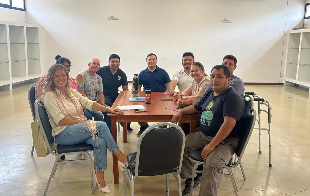 La Municipalidad de Salta el tercer reciclatón lanzó un programa para reciclar plásticos duros y transformarlos en juegos y bancos para plazas.