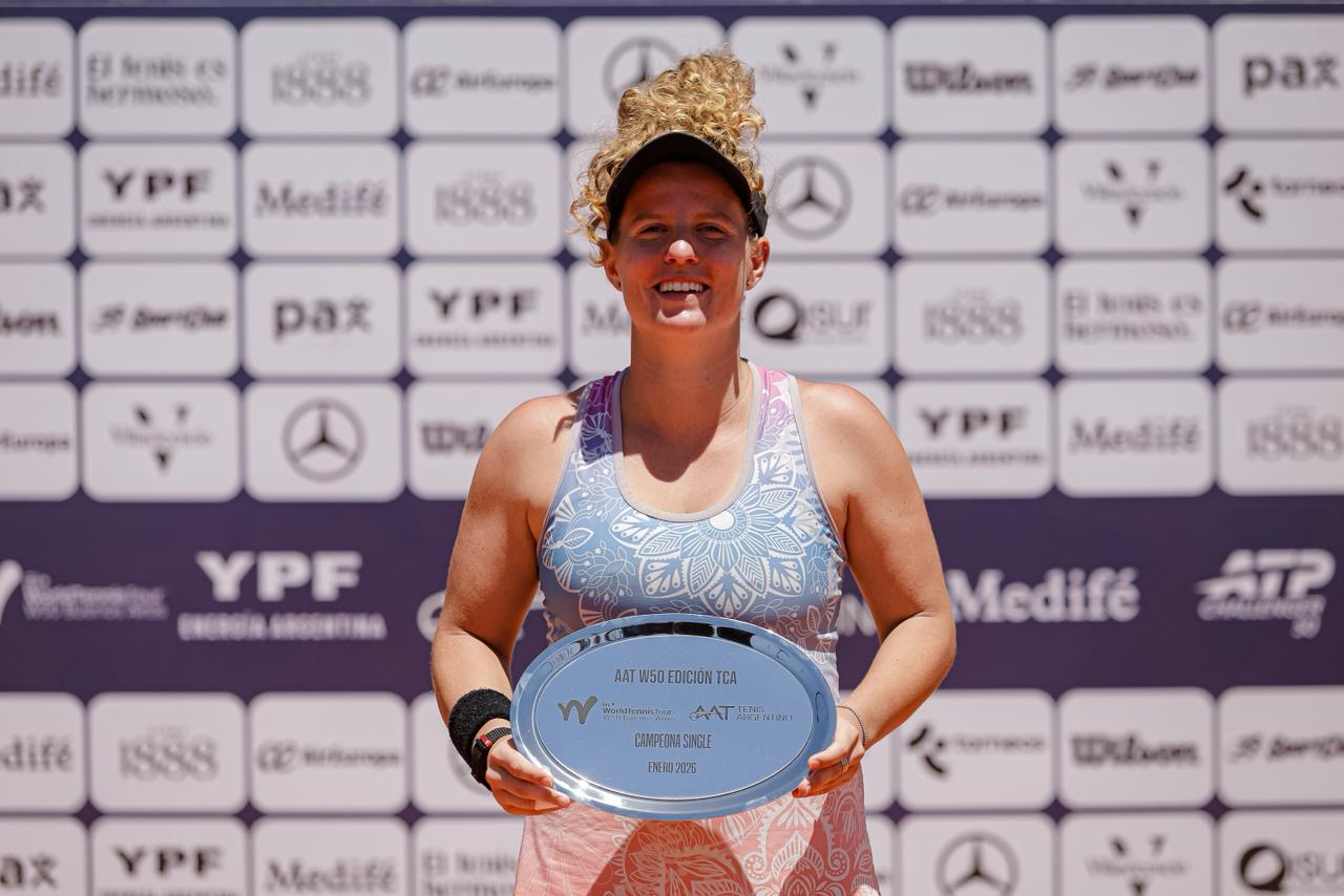 Dalila Spiteri se consagró campeona del W50 Buenos Aires tras vencer a Victoria Bosio en la final disputada en el Tenis Club Argentino.