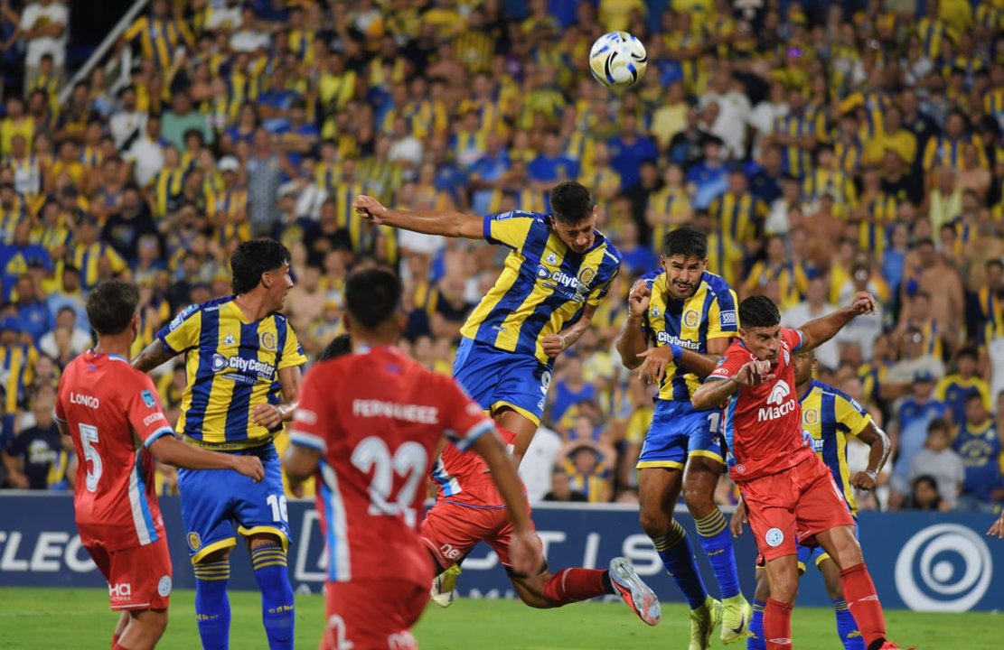 Belgrano venció 2-1 a Rosario Central en el Gigante de Arroyito y debutó con un triunfazo en el Torneo Apertura 2026.