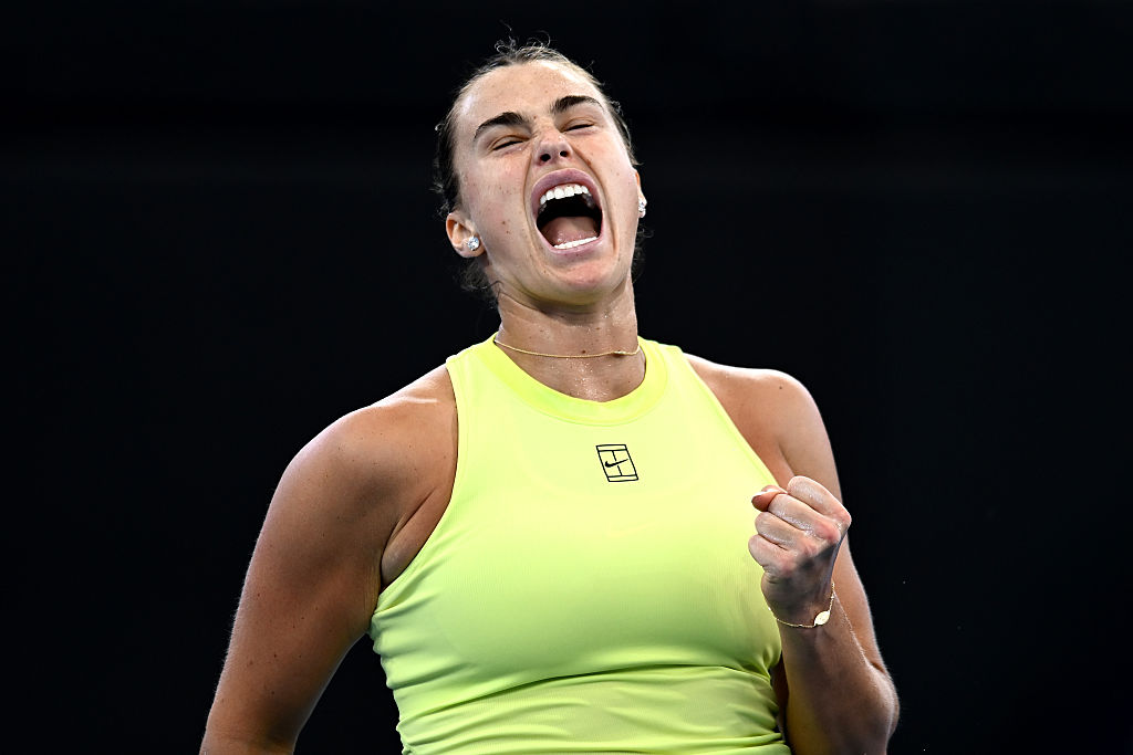Aryna Sabalenka y Elena Rybakina avanzaron a cuartos del Brisbane International 2026 con victorias contundentes y van por otro título.