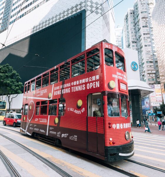 Las figuras del ATP de Hong Kong 2026, con Marin Cilic y los mejores jugadores asiáticos, protagonizaron un recorrido en tranvía temático
