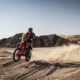 Tosha Schareina le dio a Honda su primera victoria en el Dakar 2026. Luciano Benavides fue cuarto en AlUla y es quinto en la general.