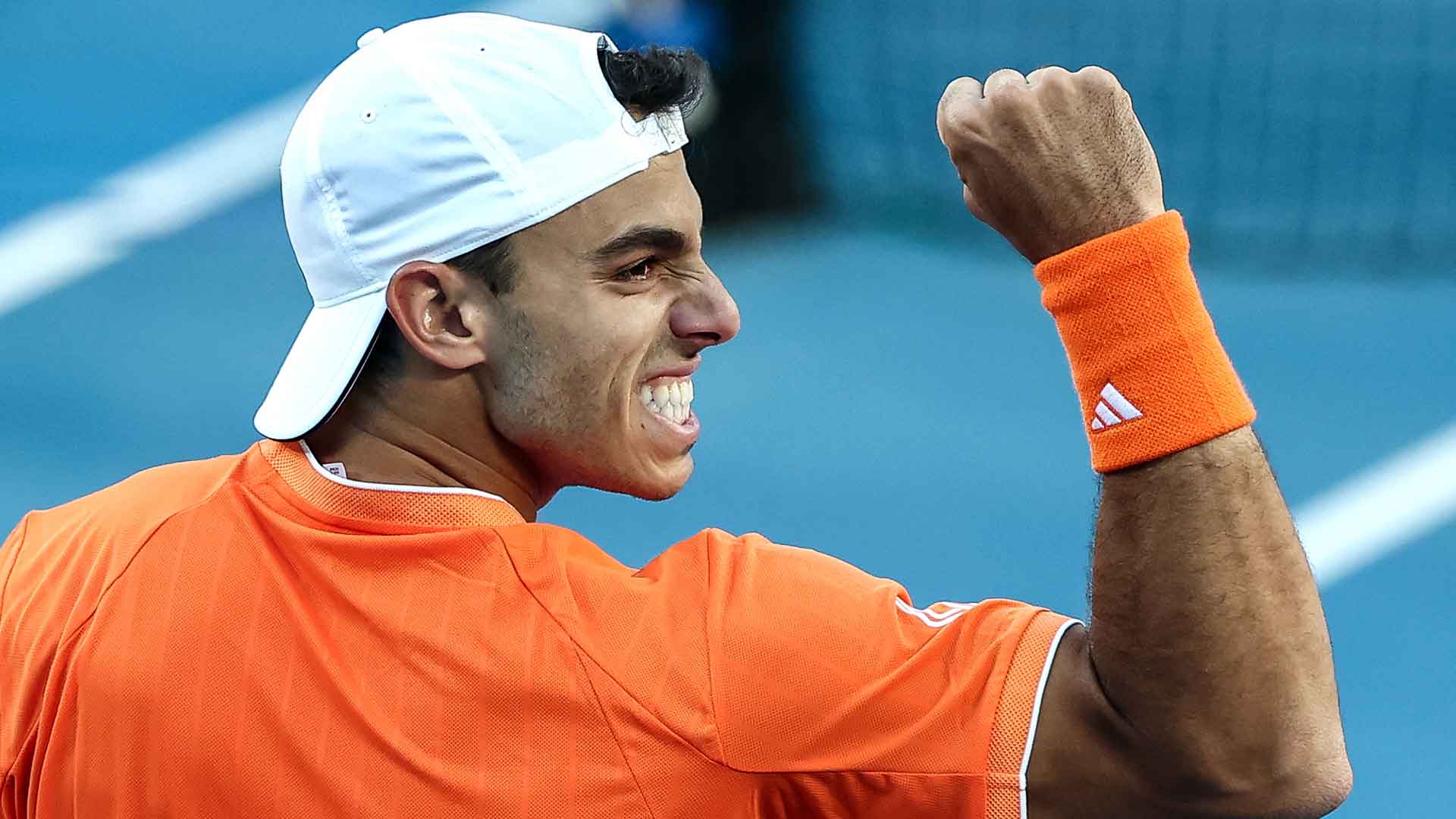 Francisco Cerúndolo venció a Andrey Rublev y avanzó por primera vez a los octavos del Abierto de Australia, firmando una semana perfecta en Melbourne.