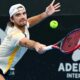 Tomáš Macháč y Ugo Humbert sorprendieron en semifinales y definirán el título del Adelaide International 2026 tras vencer a los máximos favoritos.