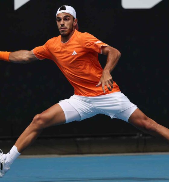 Francisco Cerúndolo fue arrollador en el Australian Open: venció a Damir Dzumhur en 1h36m, logró su triunfo más rápido en Grand Slams