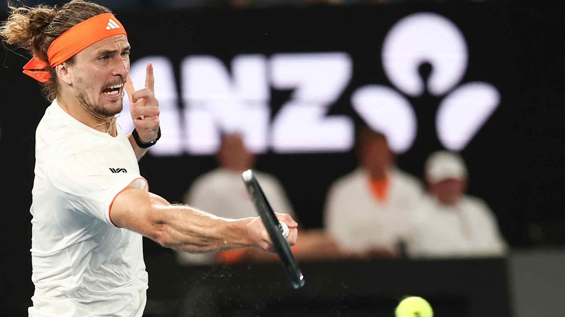 Alexander Zverev venció a Tien, alcanzó su cuarta semifinal del Abierto de Australia y sigue firme en la lucha por su primer Grand Slam.