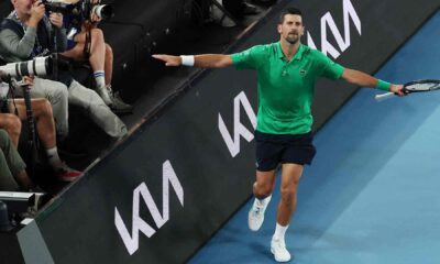 Novak Djokovic alcanzó las 400 victorias en Grand Slams tras vencer a Van de Zandschulp y avanzó a cuarta ronda del Abierto de Australia