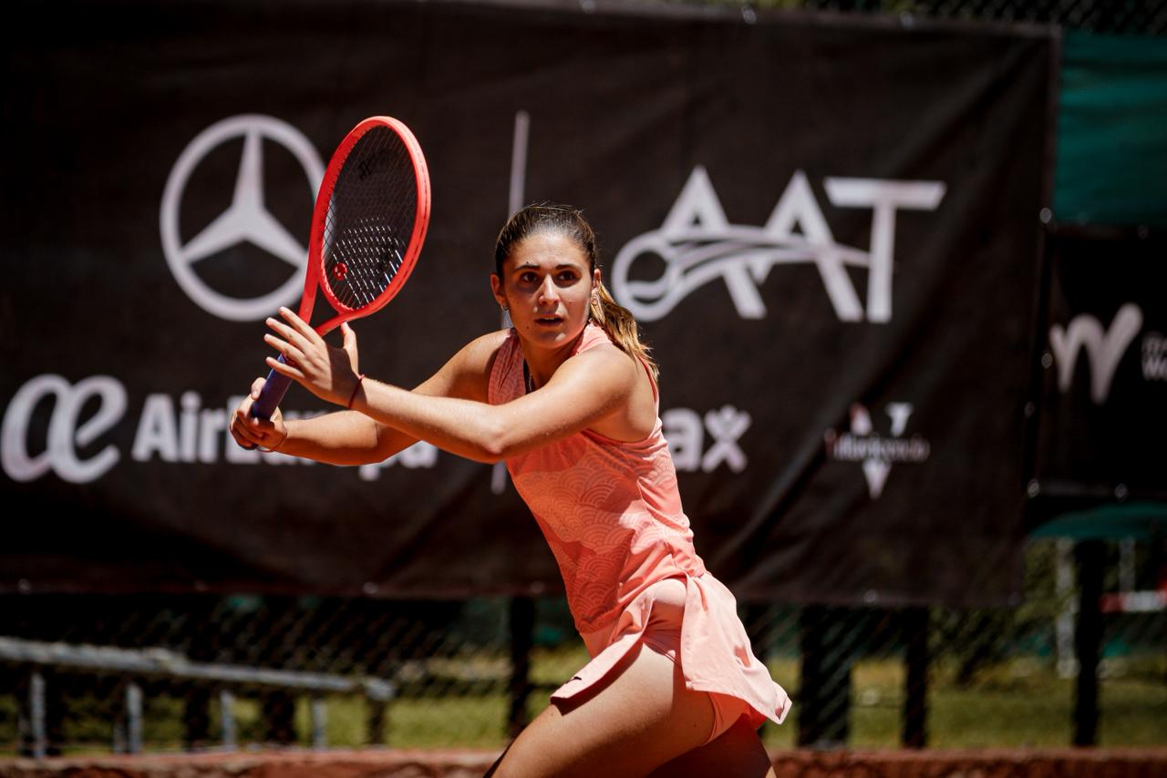 Julia Riera, Victoria Bosio, Carla Markus y Luciana Moyano avanzaron a octavos del W35 Buenos Aires en el Tenis Club Argentino.