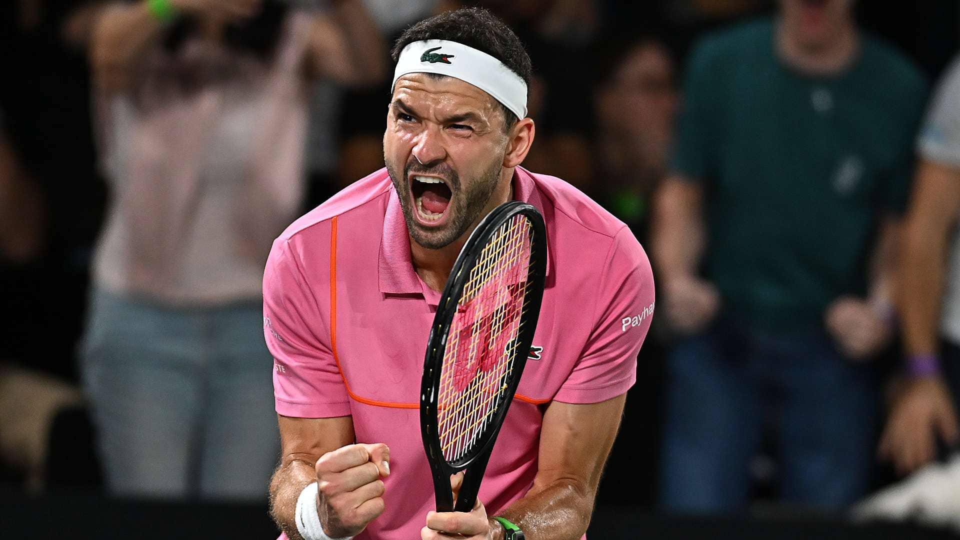 Dimitrov regresó al circuito tras seis meses de inactividad y venció a Pablo Carreño Busta en Brisbane, enfrentará a la revelación Collignon.