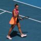 Sabalenka y Gauff se metieron en los cuartos del Abierto de Australia tras vencer a Mboko y Muchova y siguen firmes por el título.