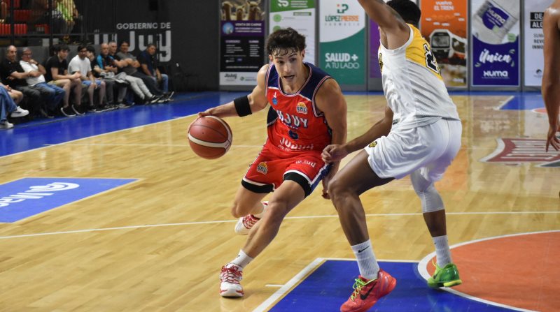Jujuy Básquet venció a Comunicaciones, San Isidro ganó en la última, Amancay estiró su racha y Rivadavia festejó en Santa Fe