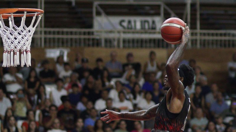 Salta Basket derrotó por 90-74 a Fusión Riojana en el Delmi y sigue firme como local en la Liga Argentina. Otra noche cargada de emociones