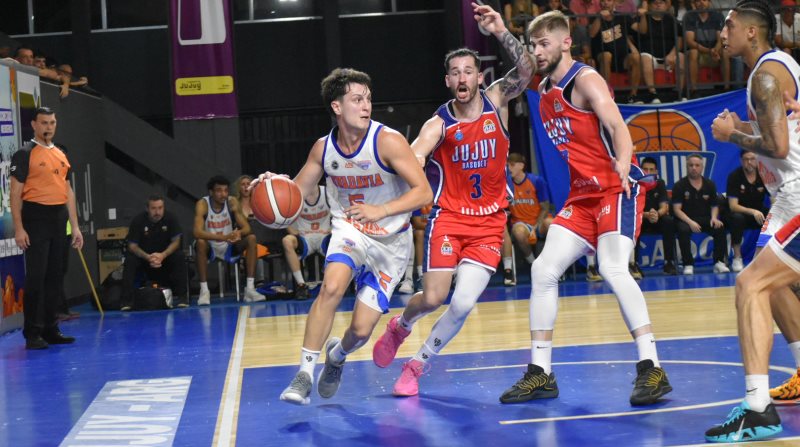 Rivadavia venció a Jujuy Básquet con un triple agónico y Bochas fue contundente ante Sportivo Suardi en la Conferencia Norte de la Liga Argentina.
