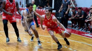 San Isidro venció a Santa Paula y volvió a la cima, Barrio Parque ganó en casa y Amancay se quedó con el primer clásico riojano oficial.
