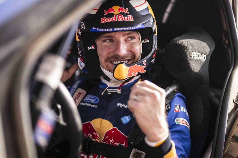 Mitch Guthrie ganó la Etapa 3 y lidera el Dakar 2026. Ford domina: cinco Raptors están en el Top 5 de la general. Loeb perdió 25'.