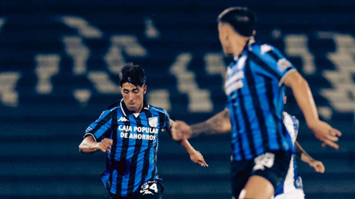 Atlético Tucumán venció 2-1 a Cerro Largo en el Estadio Charrúa por la Serie Río de la Plata 2026 y sigue sumando buenas sensaciones.