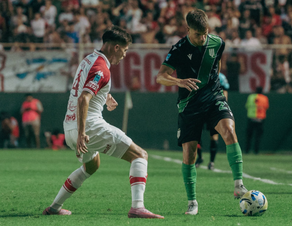 Un gol por lado, una roja por bando: Banfield y Huracán repartieron todo en el debut