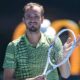 Daniil Medvedev protagonizó una gran remontada ante Marozsan y avanzó a los octavos del Abierto de Australia tras casi cuatro horas.