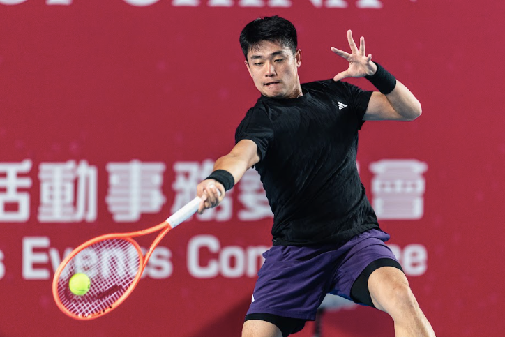 Wu Yibing inició el ATP de Hong Kong 2026 con una sólida victoria, mientras Coleman Wong celebró en casa