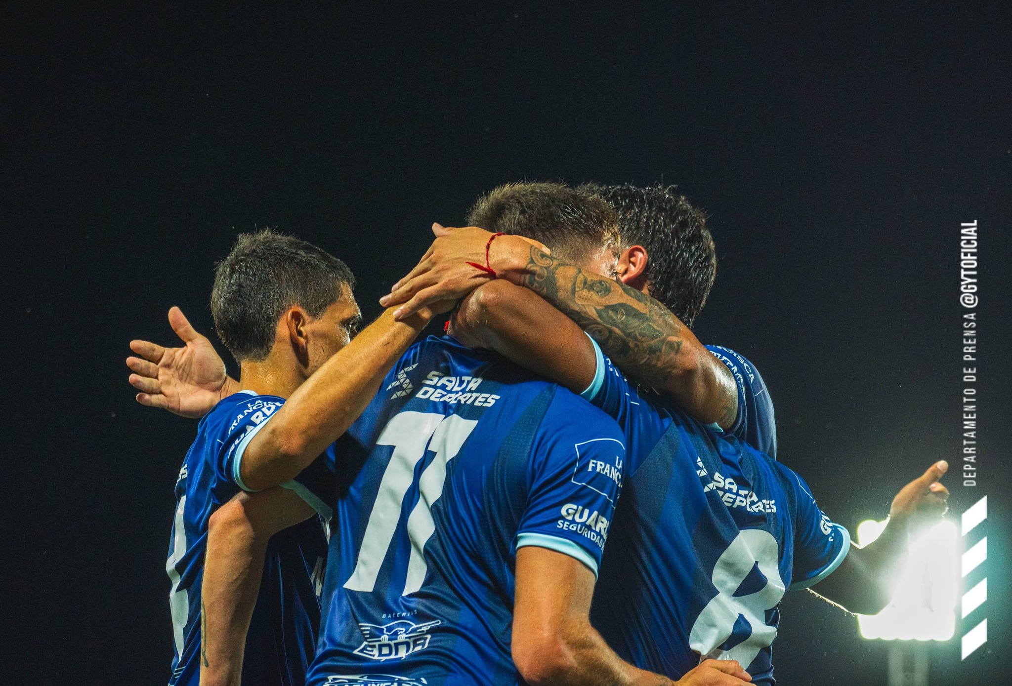 Gimnasia y Tiro venció 2-1 a Patronato con goles de Gordillo y Aguirre. Crónica completa, formaciones, cambios, amonestados e incidencias.