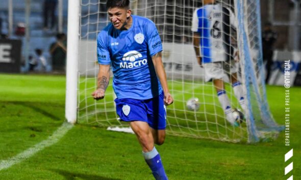 Gimnasia y Tiro le ganó 2-0 a Almagro con un doblete de Gordillo y suma nueve puntos en tres fechas. Es único líder