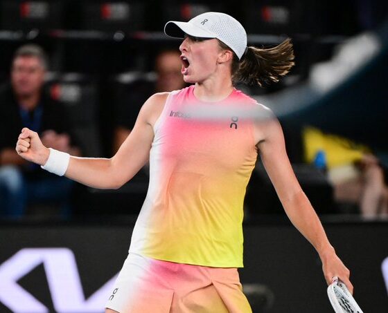 Coco Gauff quedó eliminada en su debut en el WTA 1000 de Doha ante Cocciaretto, mientras Iga Swiatek y Elena Rybakina avanzan con autoridad a octavos.