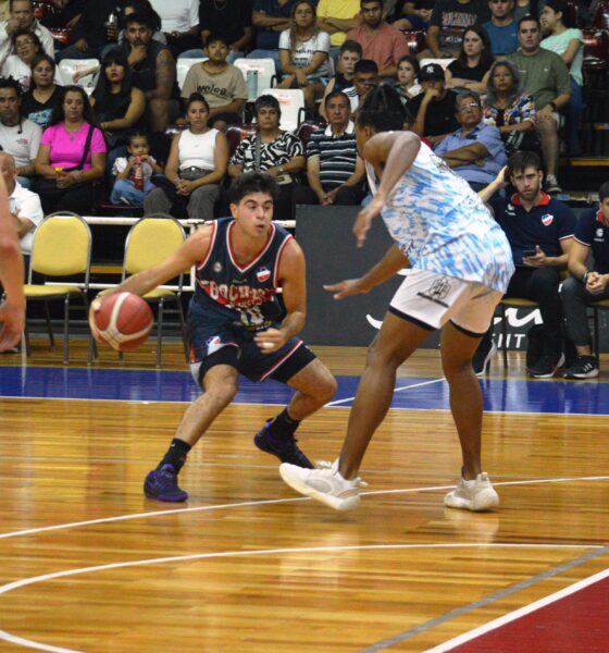 Salta Basket cayó 76-74 ante Bochas Sport en el Delmi tras una gran remontada y un final dramático por la Liga Argentina.