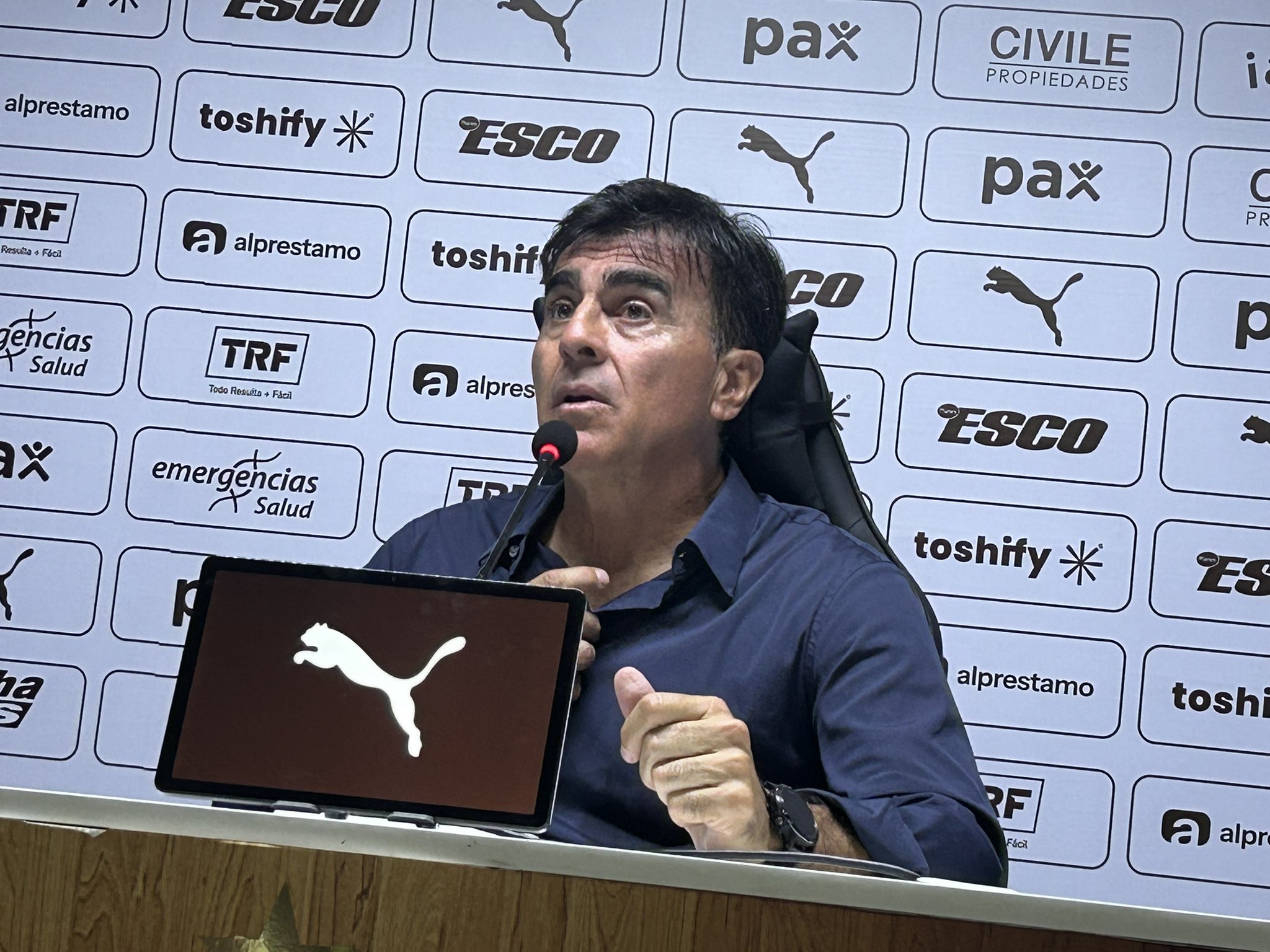 Quinteros valoró y analizó el triunfo de Independiente ante Platense y confirmó que el club busca un extremo en el mercado.