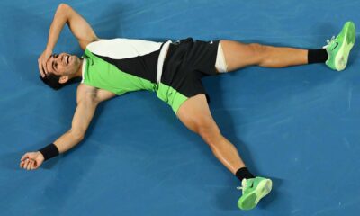 Carlos Alcaraz venció a Novak Djokovic en la final del Australian Open 2026 y se convirtió en el jugador más joven en completar el Grand Slam