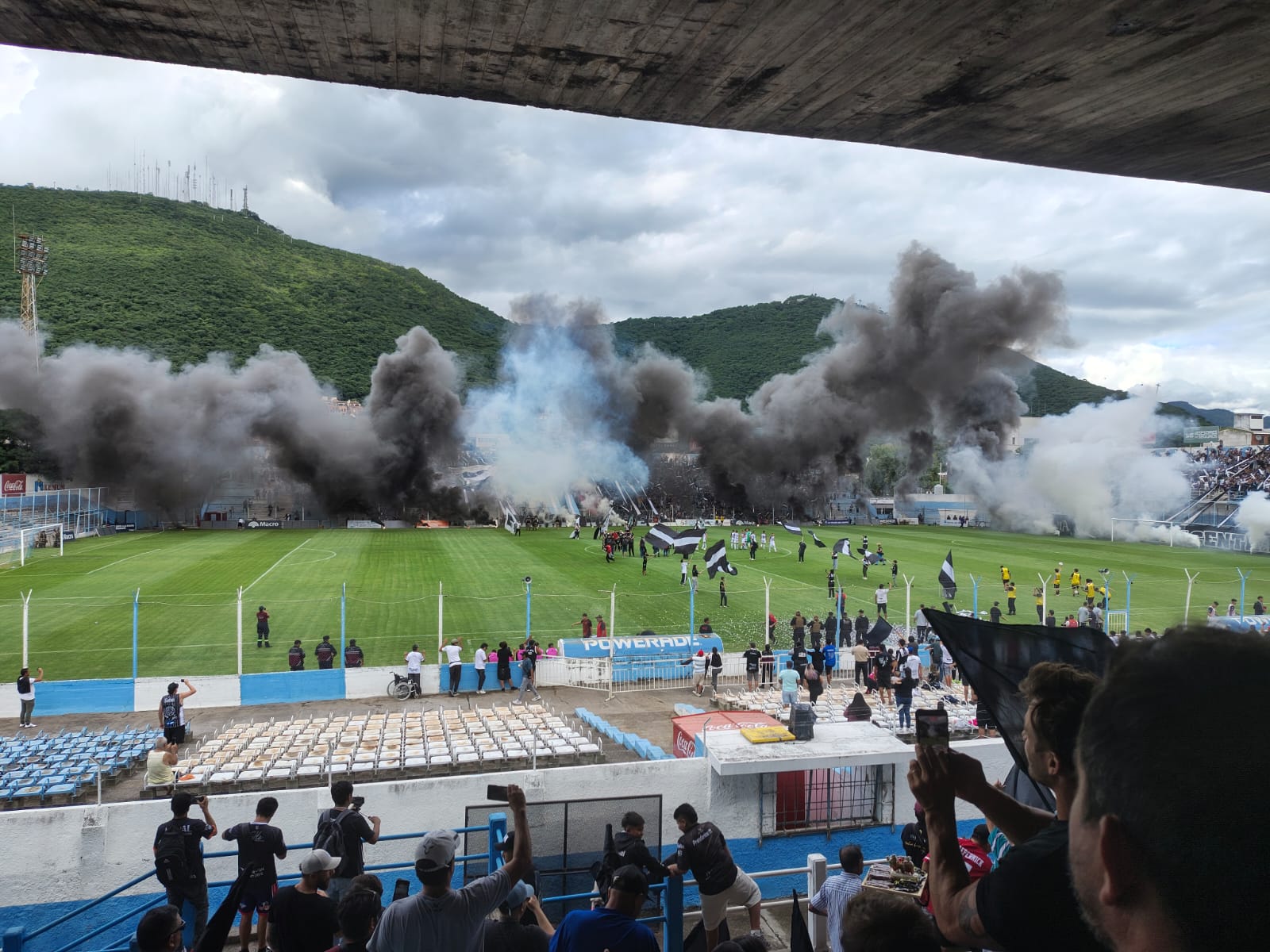Central Norte y Colón igualaron 0-0 en la ciudad de Salta, por la Primera Nacional 2026. Análisis, formaciones y cómo llegan ambos equipos.