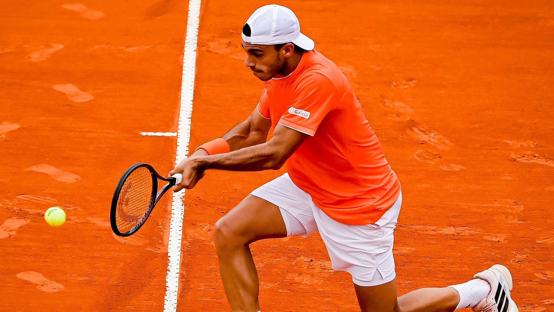 El ATP 250 de Santiago 2026 definió sus cuartos de final con Cerúndolo firme, Báez en gran nivel y sorpresas como Nava y Gaubas. Resumen completo hasta el jueves.