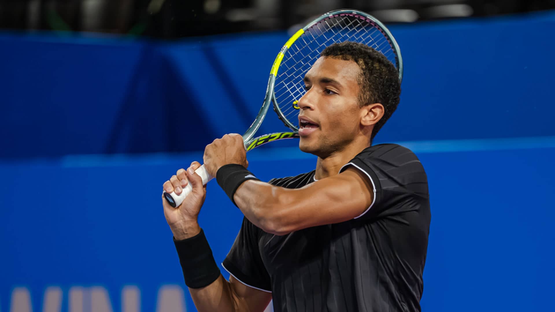 Félix Auger-Aliassime avanzó a semifinales del Open Occitanie. Droguet, Mannarino y Martin Damm completan el cuadro final en Montpellier.