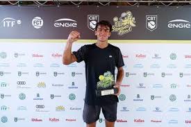 Dante Pagani conquistó el J500 Banana Bowl en Brasil, subió en el ranking ITF Junior y sueña con ganar un Grand Slam.