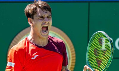 El Masters 1000 de Indian Wells 2026 vivió una intensa jornada masculina con triunfos de Ugo Carabelli, Shapovalov, Fonseca y Berrettini.