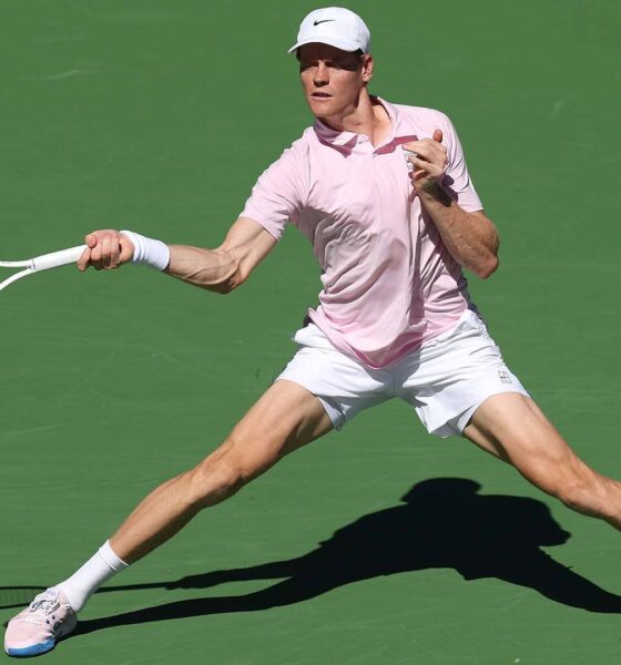 Sinner derrotó a Zverev 6-2 y 6-4 y alcanzó su primera final en Indian Wells. El italiano enfrentará a Medvedev por el título.